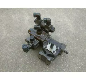 ГУР К-700 (розподільник з редуктором) 700.34.22.000-5 ГУР К-700 (розподільник з редуктором) 700.34.22.000-5