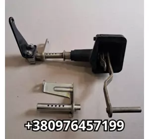Важіль керування подачею палива з кронштейном 6505-1108011-01 Важіль керування подачею палива з кронштейном 6505-1108011-01