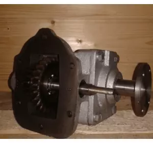 Коробка відбору потужності ГАЗ /фланцеве/ здвоєна шестірня (4-х КПП) ГАЗ 3507(53) Коробка відбору потужності ГАЗ /фланцеве/ здвоєна шестірня (4-х КПП) ГАЗ 3507(53)