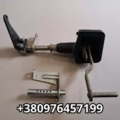 Важіль керування подачею палива з кронштейном 6505-1108011-01