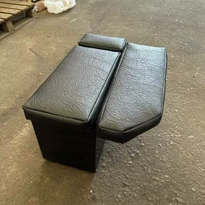 Сидіння додаткове кабіни МТЗ-80-1221 (Бокове сидіння ящик)