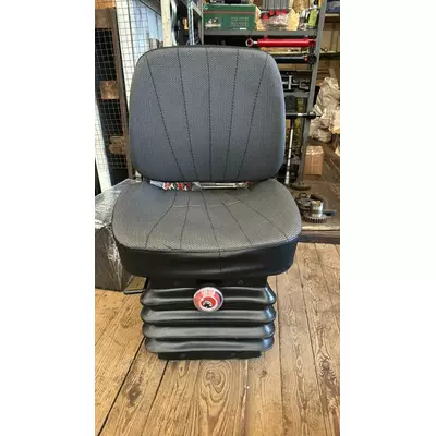 Сидіння на МТЗ 80/82/892/ каталожний номер.80В-6800000 СБ