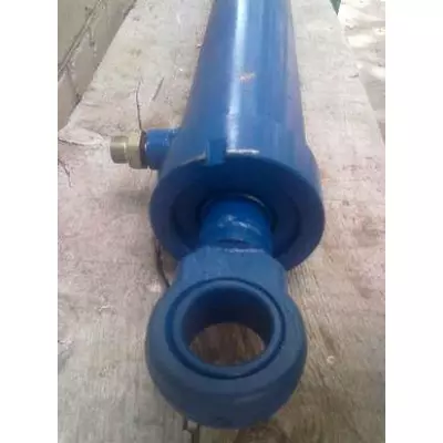 Гідроциліндр стріли навантажувача 2626 80х56х630